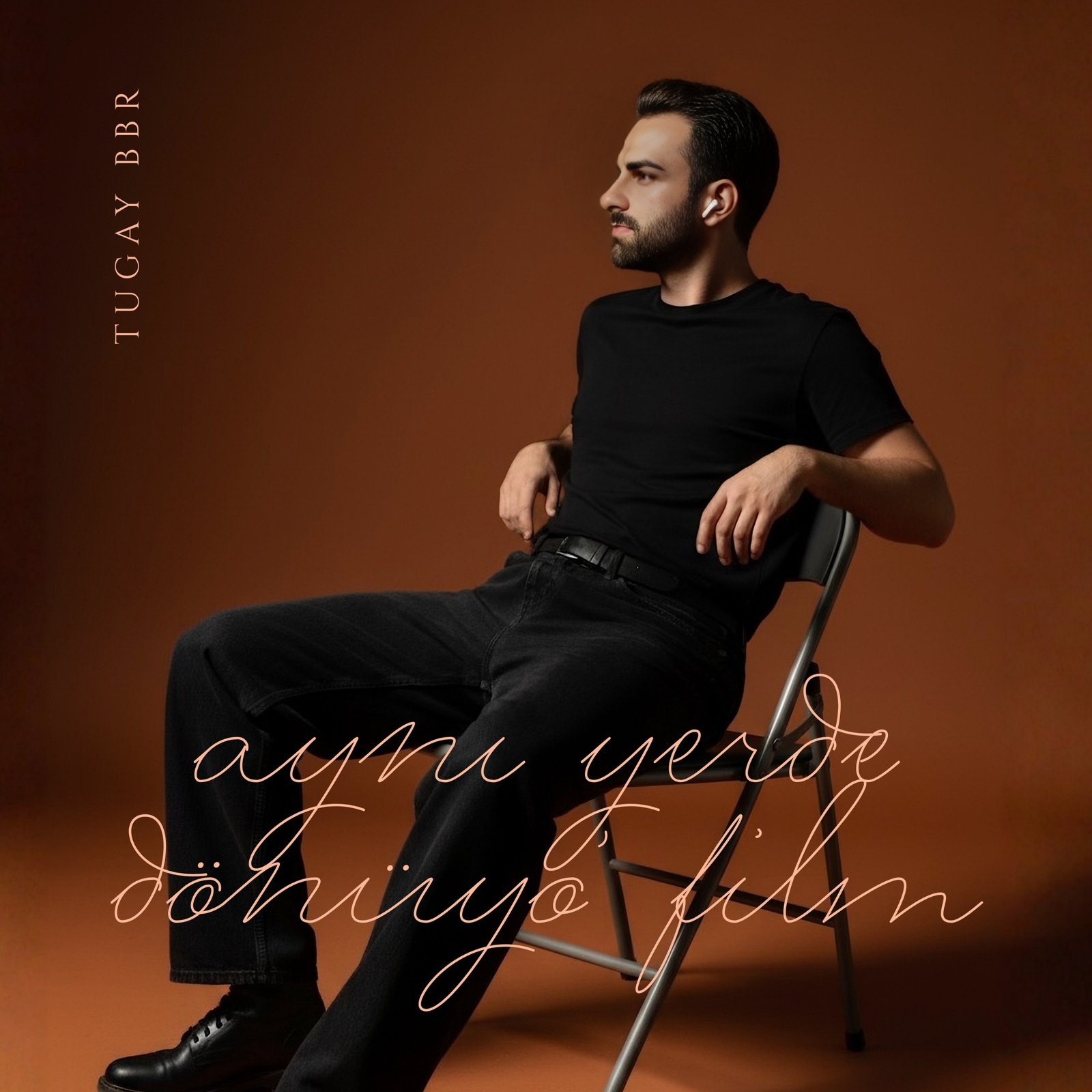 Aynı Yerde Dönüyo' Film Cover
